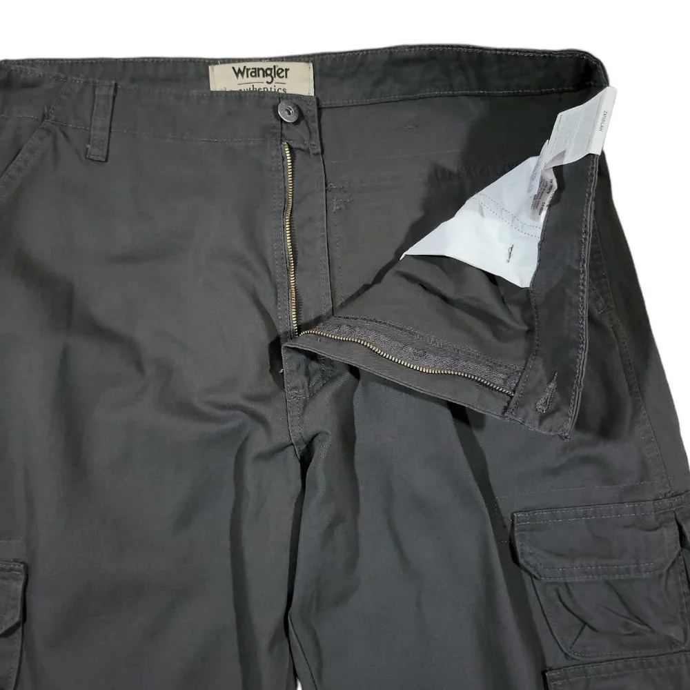 Wrangler Authentics Men's Premium Relaxed Fit Straight Leg Cargo Pant Sz 36X34 - Picture 3 of 11